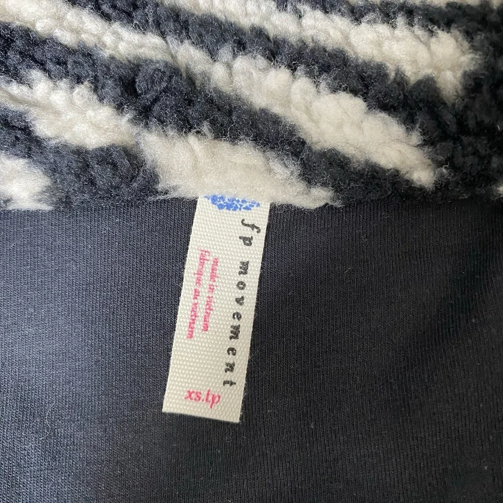 Free People FP Movement Rocky Ridge Sherpa Jacket XS Geo Line Combo Snap Fleece
